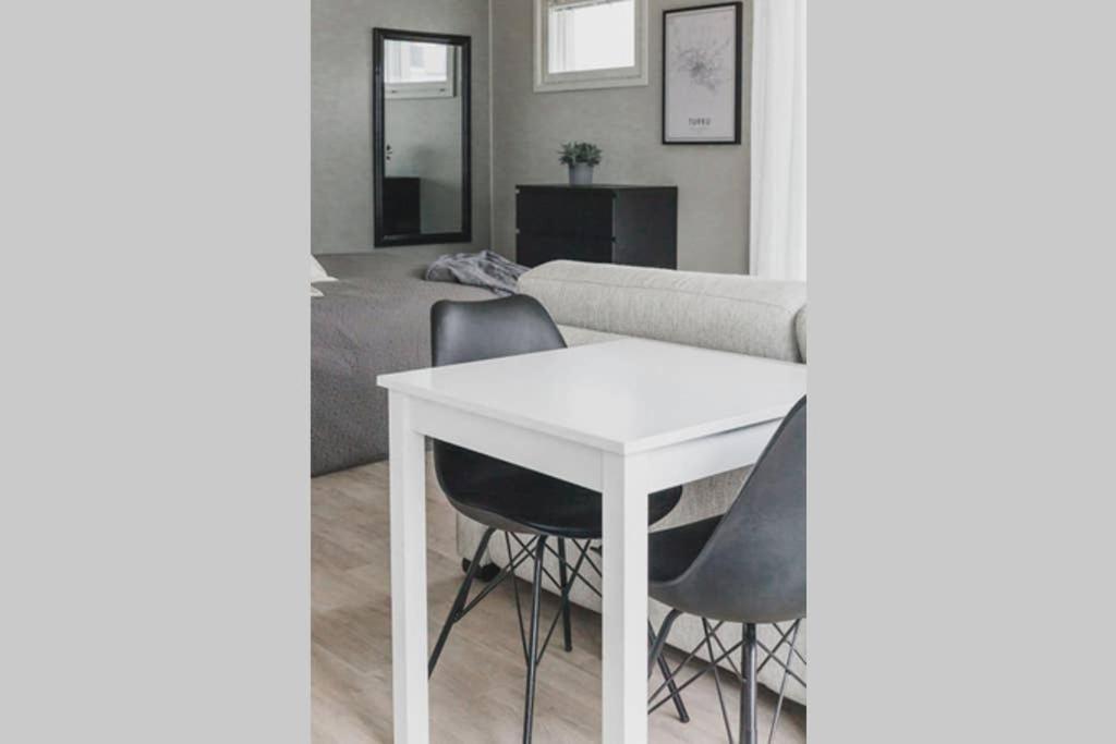Beautiful New Studio Apartment Nearby The Center Турку Екстер'єр фото
